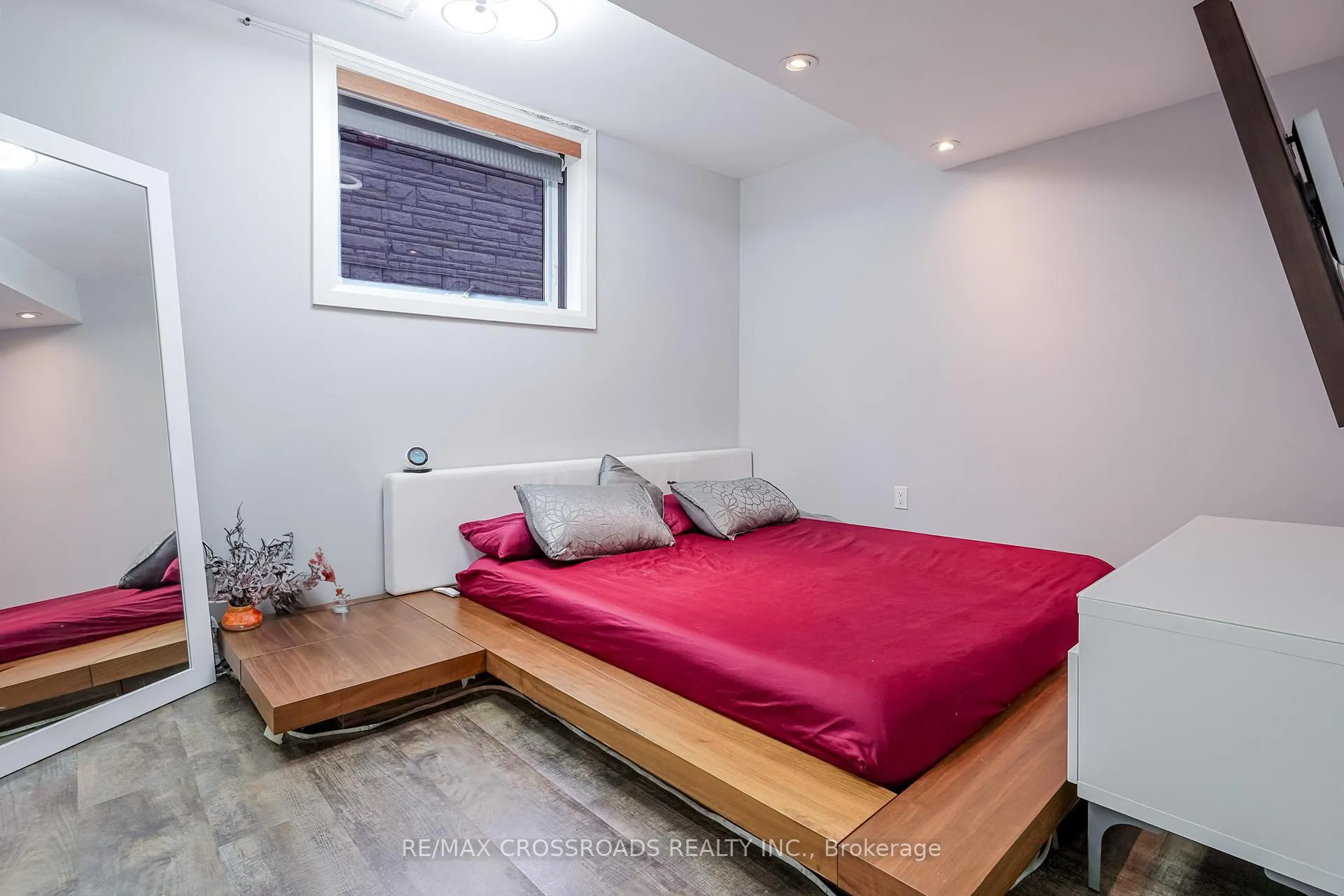 Photo 40 of 1A Roblin Avenue, Toronto, East York — HOMEH