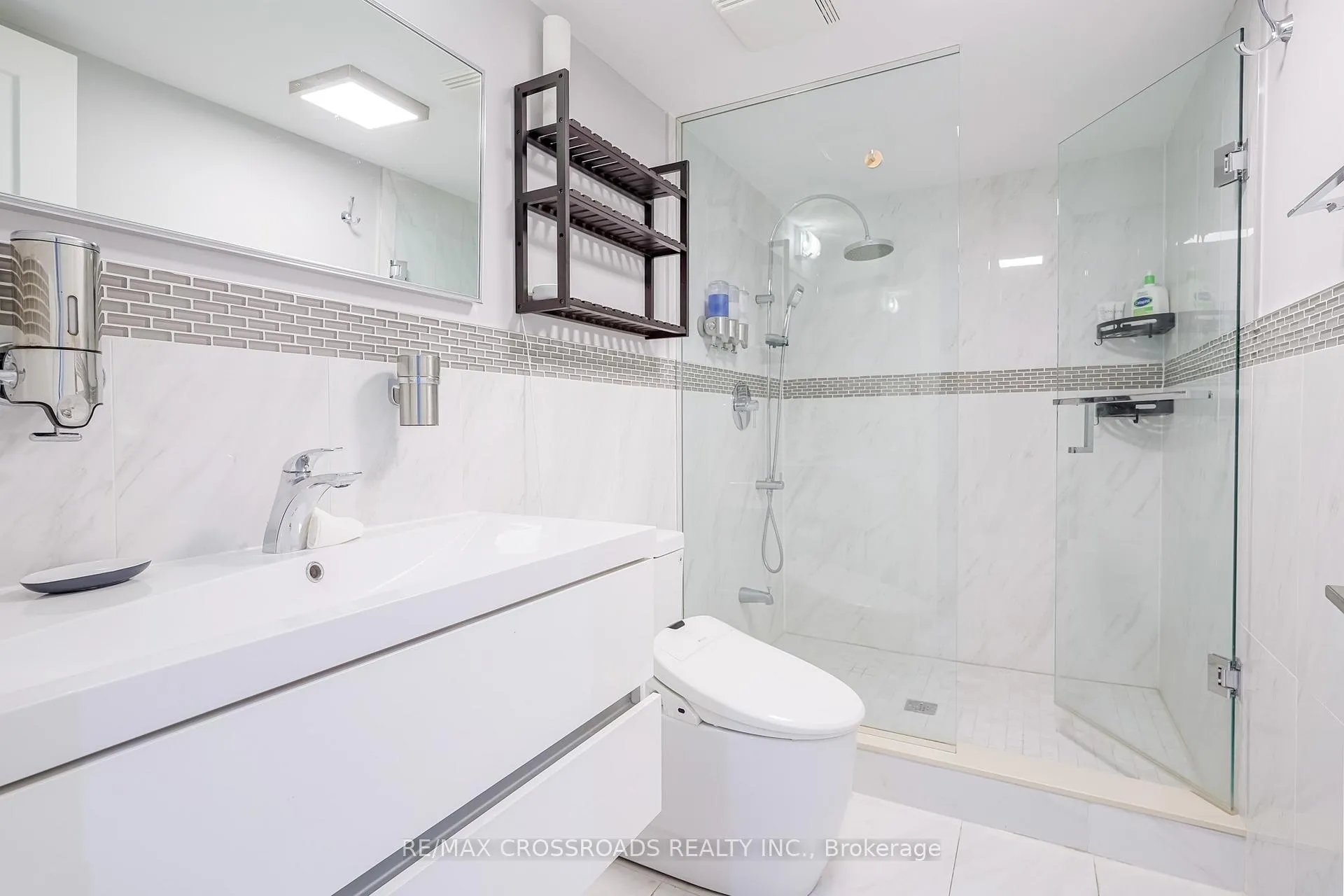 Photo 41 of 1A Roblin Avenue, Toronto, East York — HOMEH
