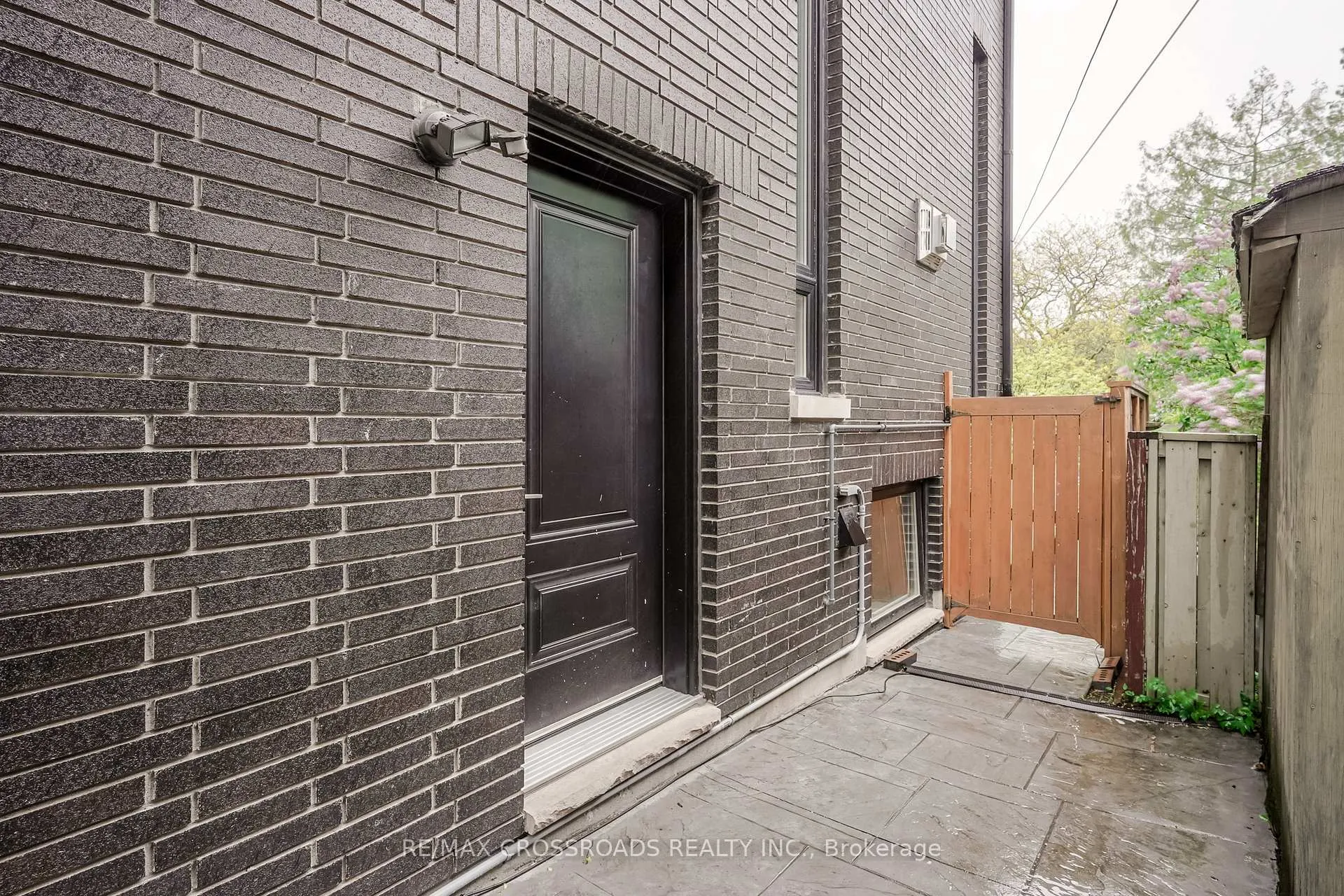 Photo 43 of 1A Roblin Avenue, Toronto, East York — HOMEH