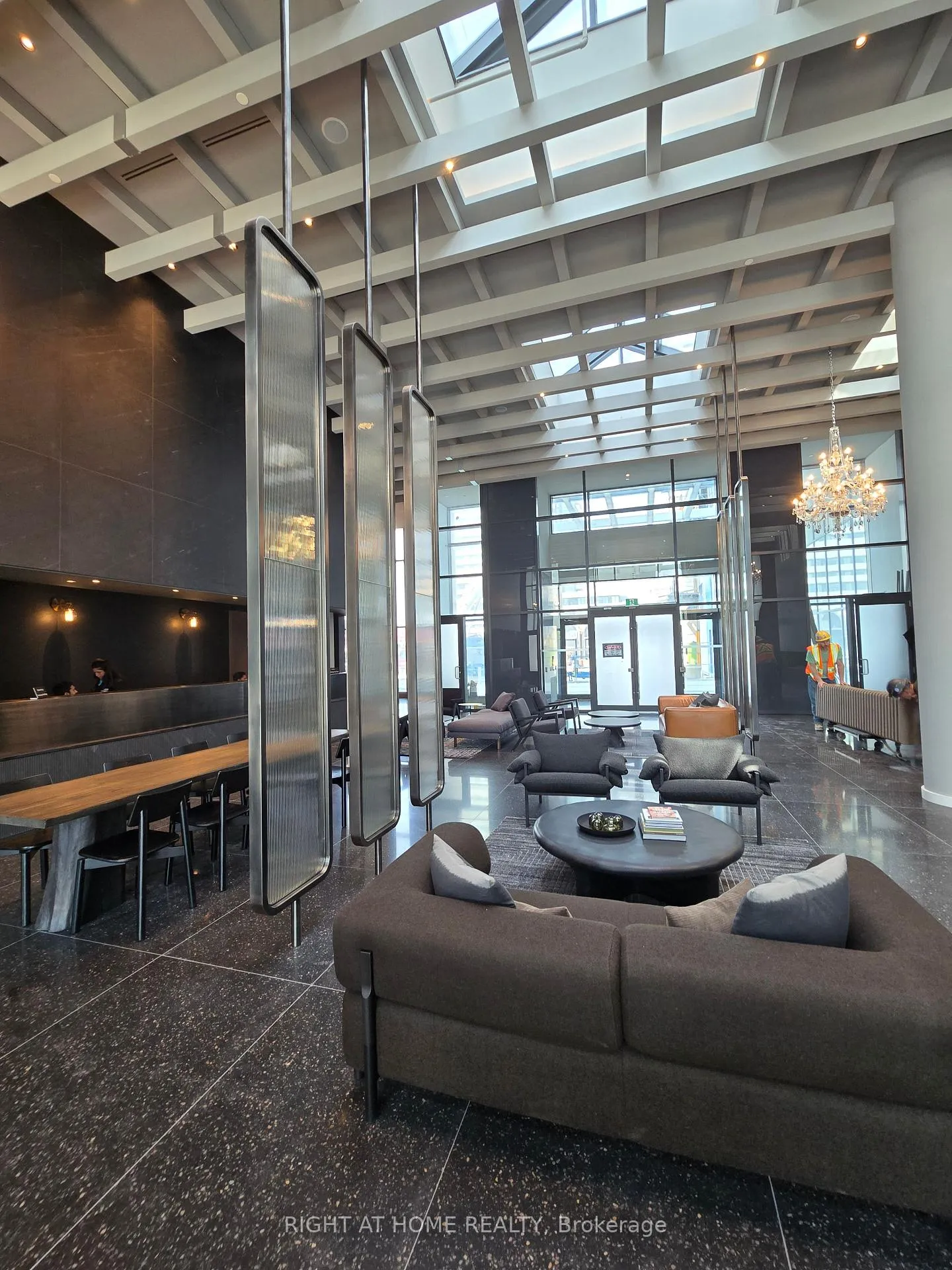 Photo 20 of Unit 3903, 28 Interchange Way, Vaughan, Vaughan Corporate Centre — HOMEH