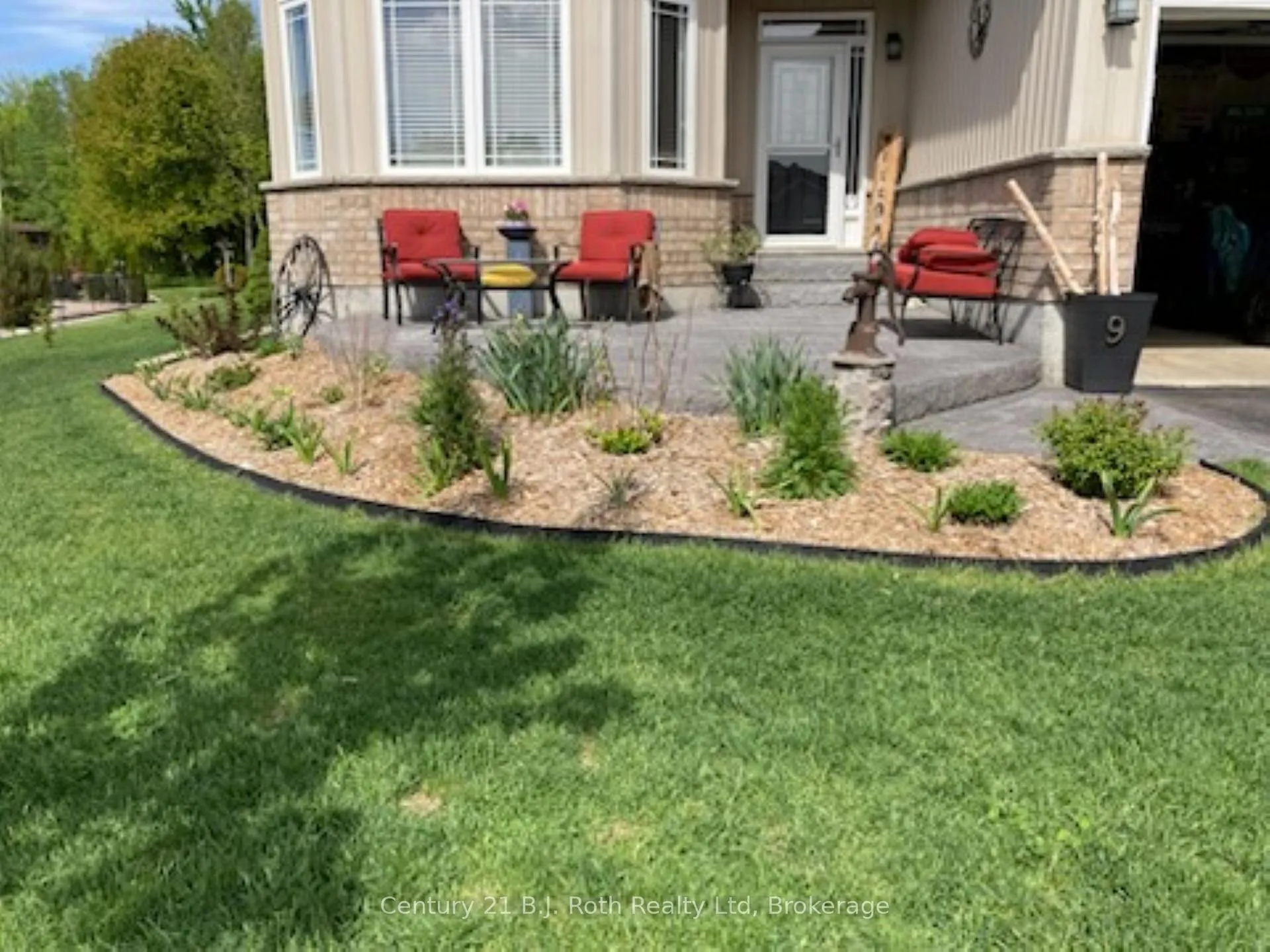 Photo 4 of 9 Charlie Rawson Boulevard, Barrie, 400 East — HOMEH