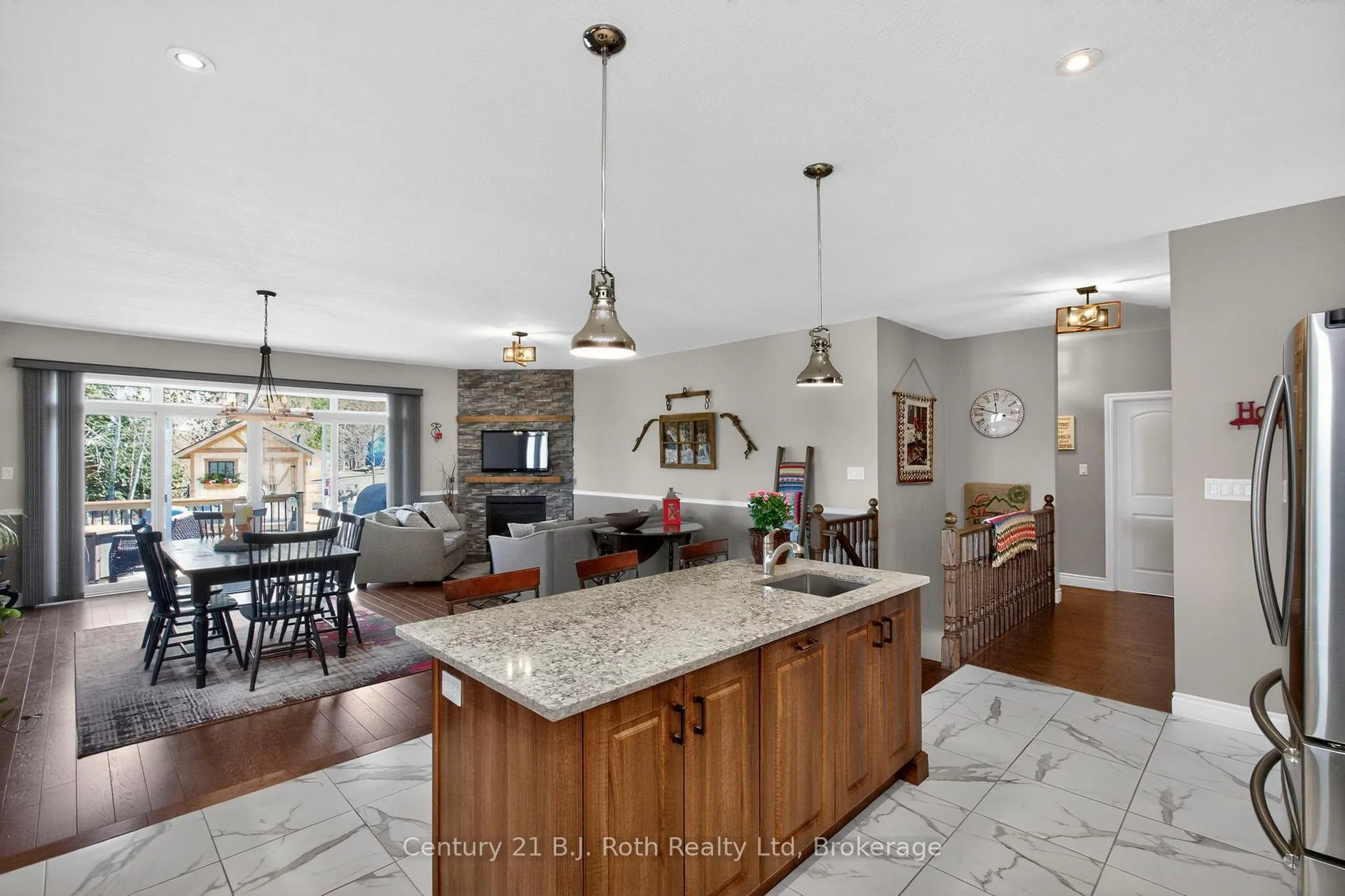 Photo 15 of 9 Charlie Rawson Boulevard, Barrie, 400 East — HOMEH