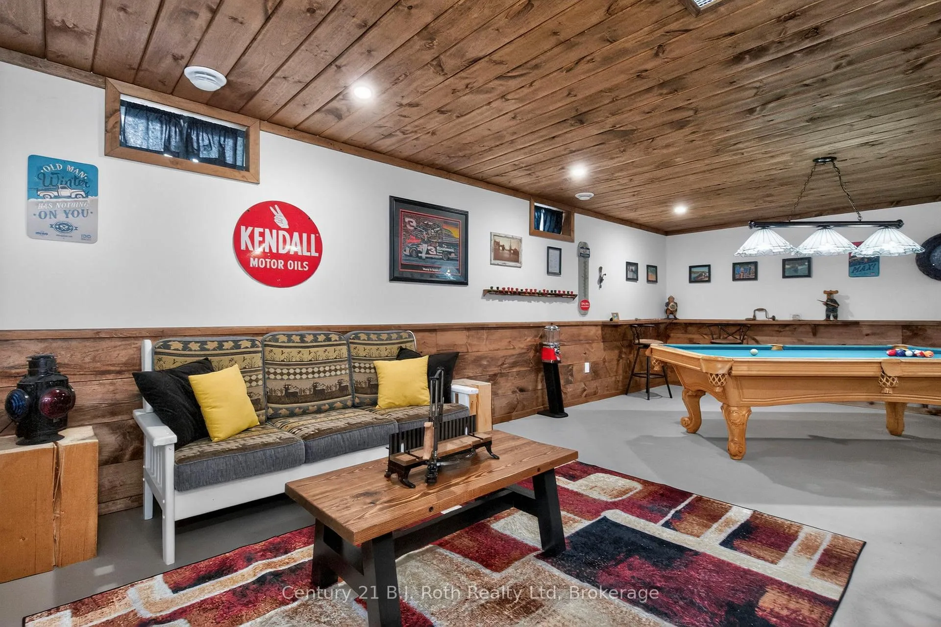 Photo 35 of 9 Charlie Rawson Boulevard, Barrie, 400 East — HOMEH