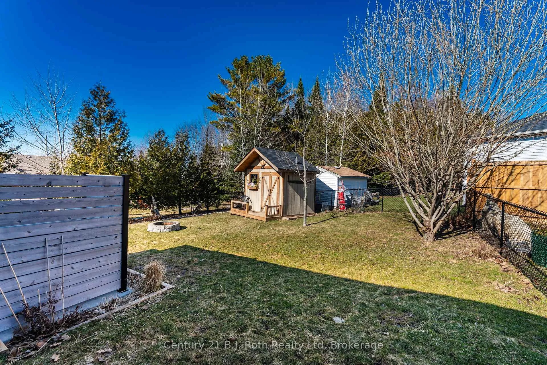 Photo 41 of 9 Charlie Rawson Boulevard, Barrie, 400 East — HOMEH