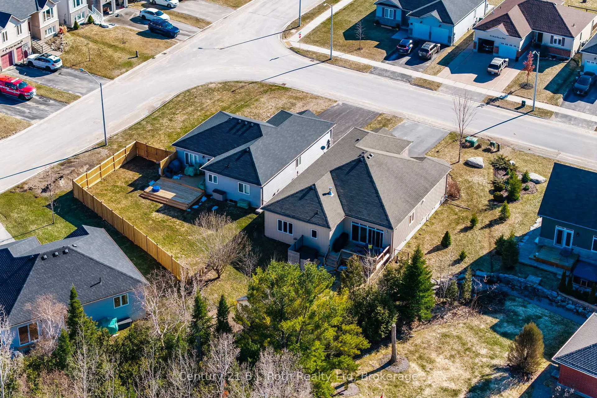 Photo 45 of 9 Charlie Rawson Boulevard, Barrie, 400 East — HOMEH