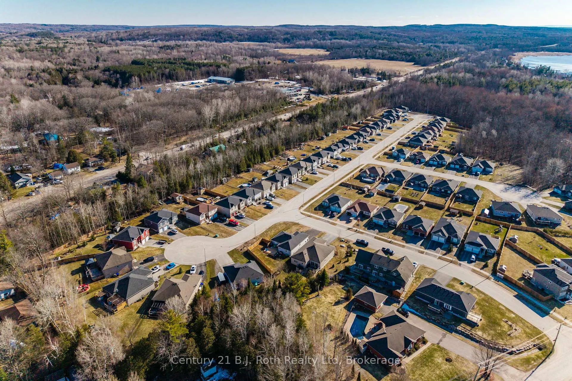 Photo 49 of 9 Charlie Rawson Boulevard, Barrie, 400 East — HOMEH