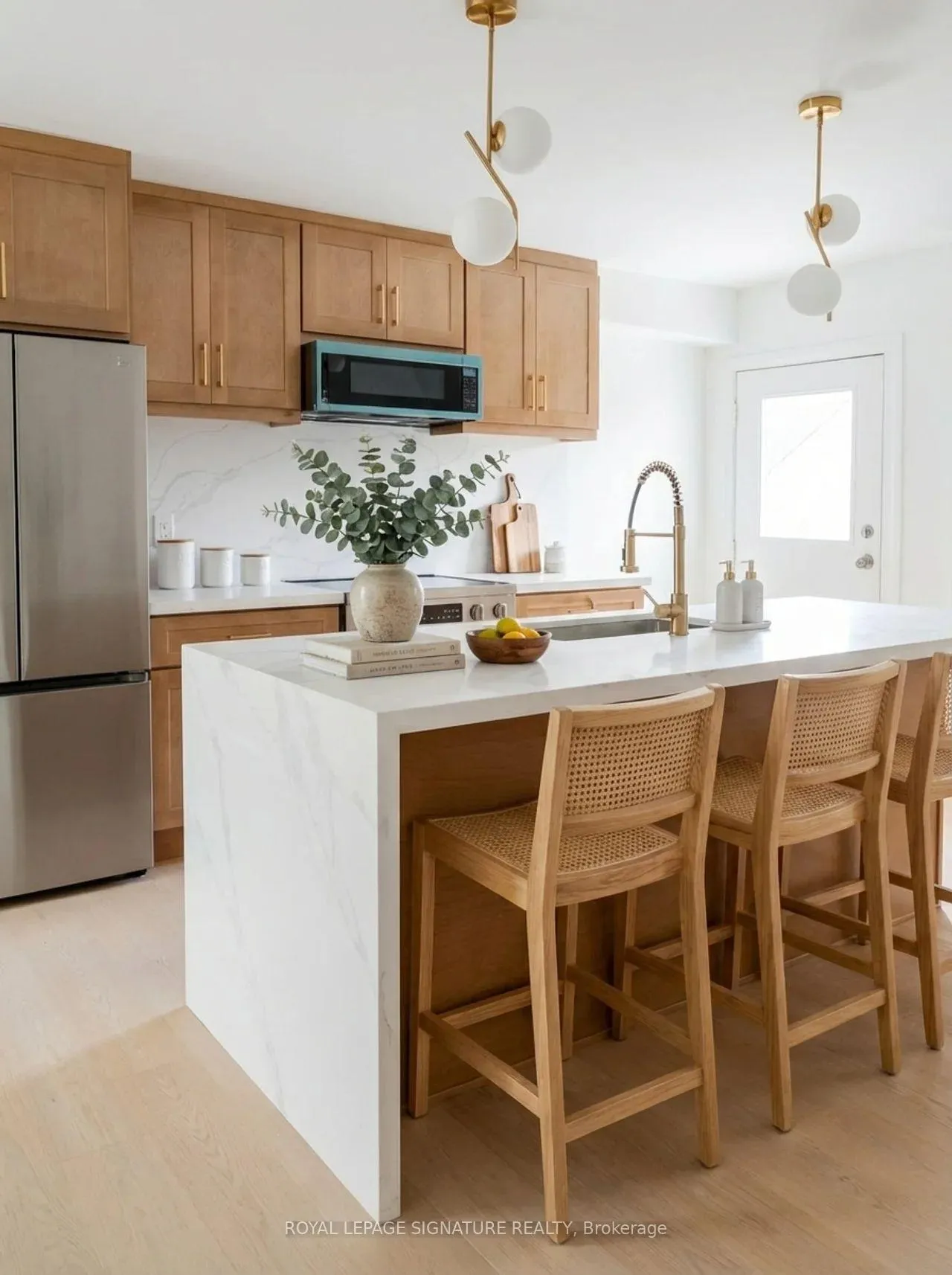 Photo 4 of Unit 3, 1 Bellwoods Park, Toronto, Trinity-Bellwoods — HOMEH