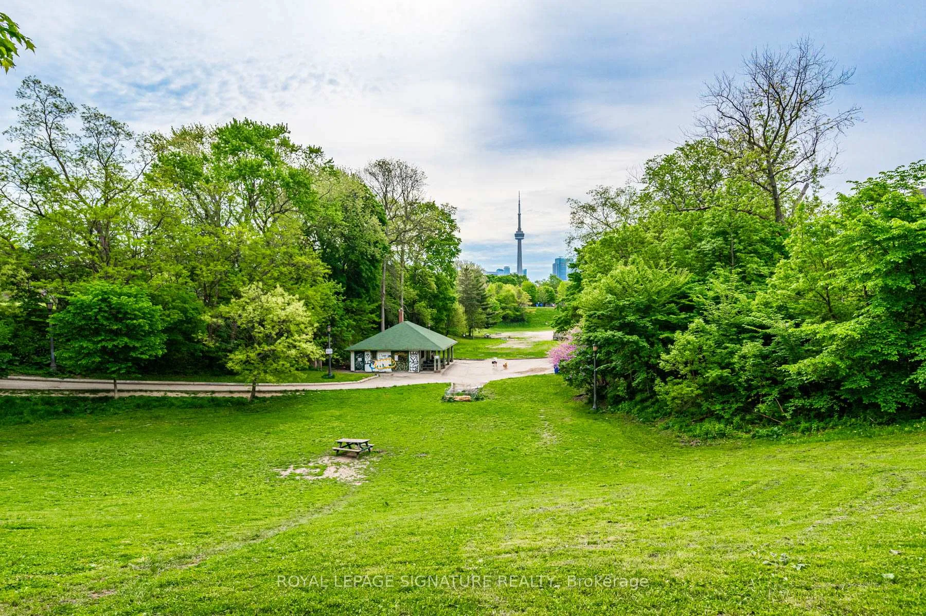 Photo 22 of Unit 3, 1 Bellwoods Park, Toronto, Trinity-Bellwoods — HOMEH