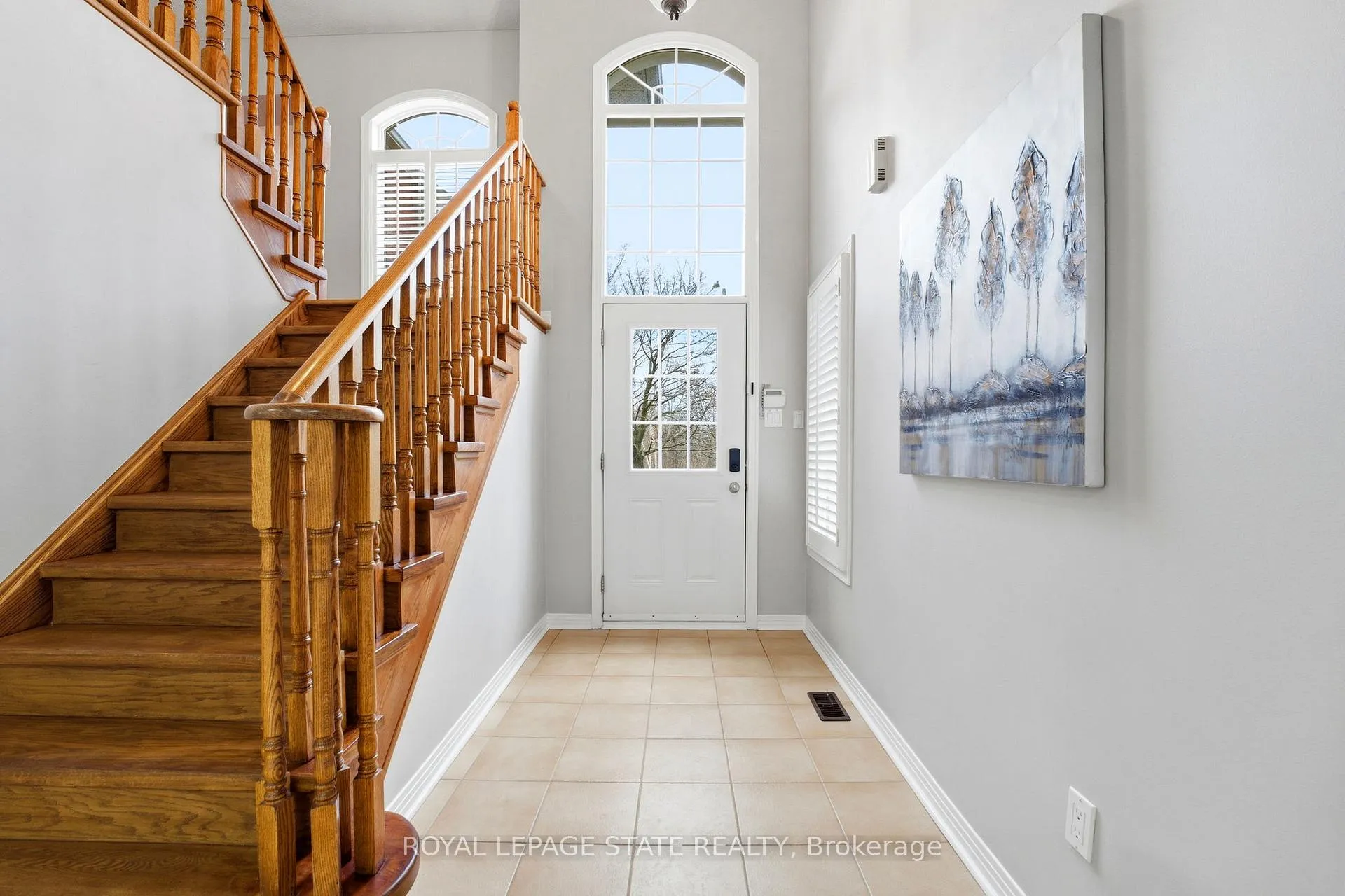 Photo 4 of 166 Boulding Avenue, Hamilton, Waterdown — HOMEH