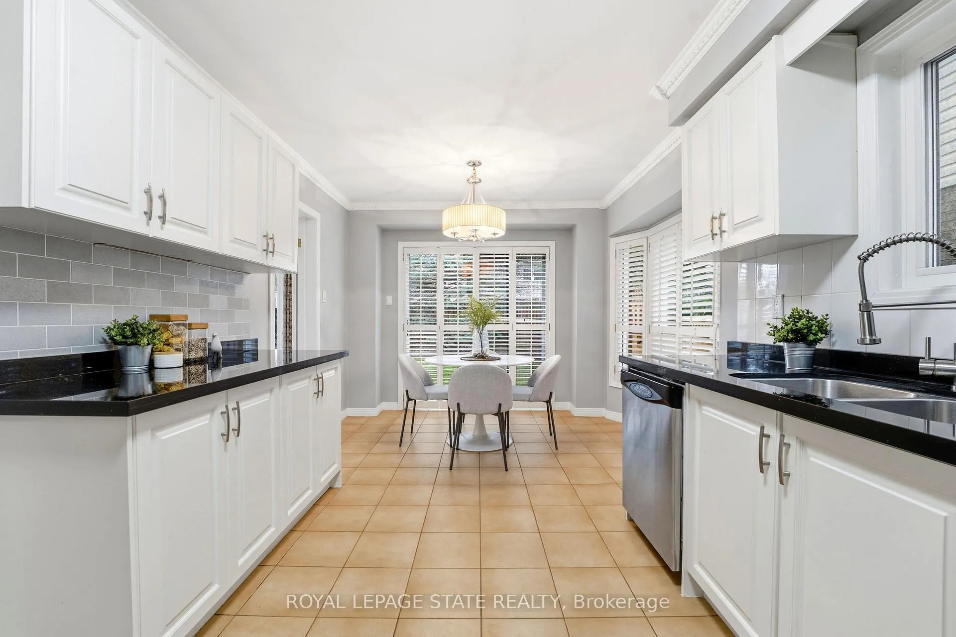 Photo 10 of 166 Boulding Avenue, Hamilton, Waterdown — HOMEH