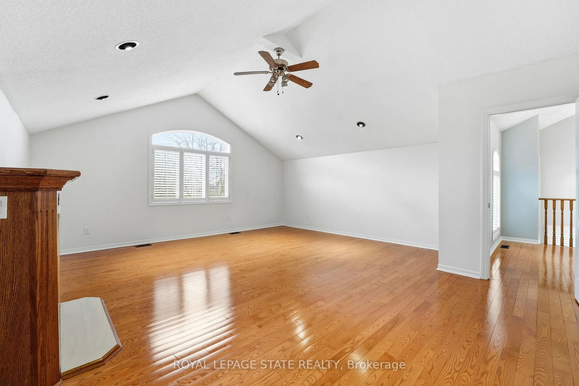 Photo 15 of 166 Boulding Avenue, Hamilton, Waterdown — HOMEH