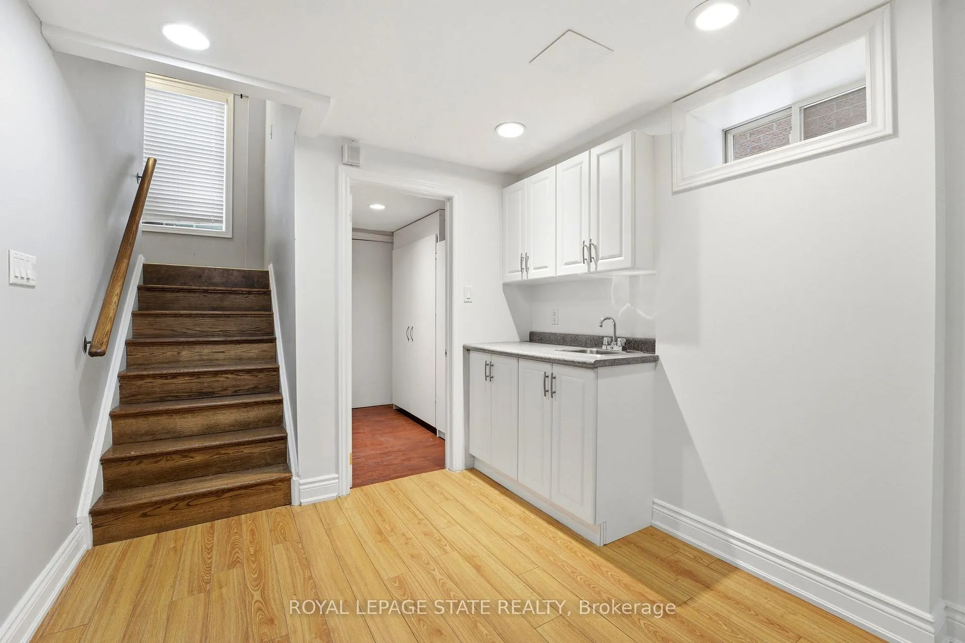 Photo 33 of 166 Boulding Avenue, Hamilton, Waterdown — HOMEH