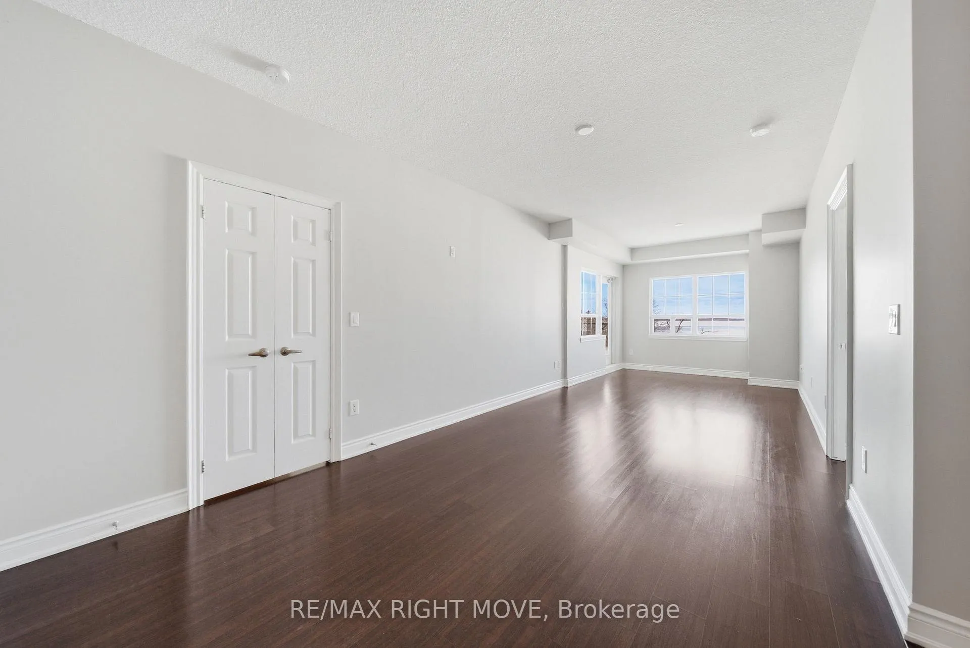 Photo 4 of Unit 507, 354 Atherley Road, Orillia — HOMEH