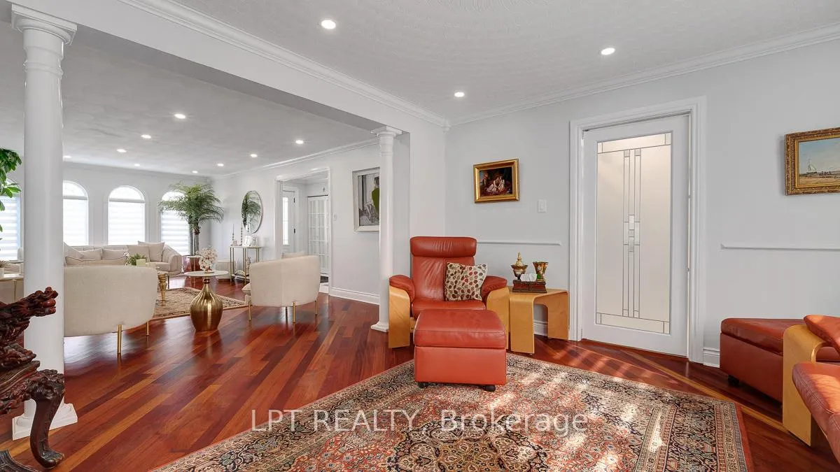Photo 19 of 624 Pleasant Park Road, Ottawa, Playfair Park — HOMEH