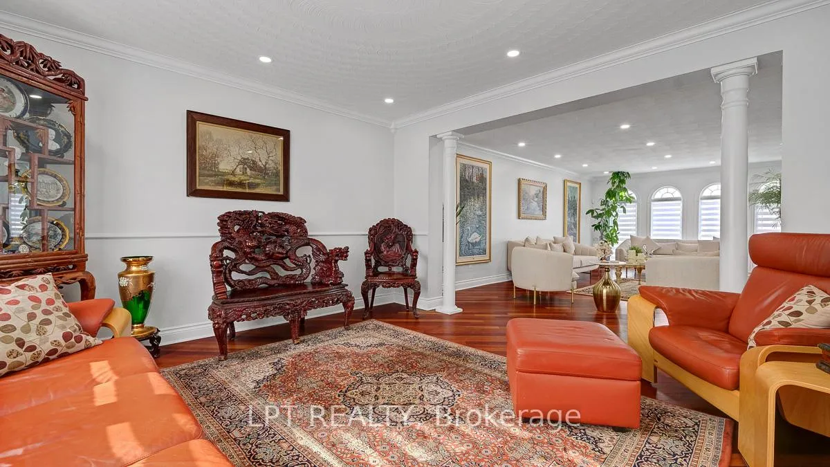 Photo 20 of 624 Pleasant Park Road, Ottawa, Playfair Park — HOMEH