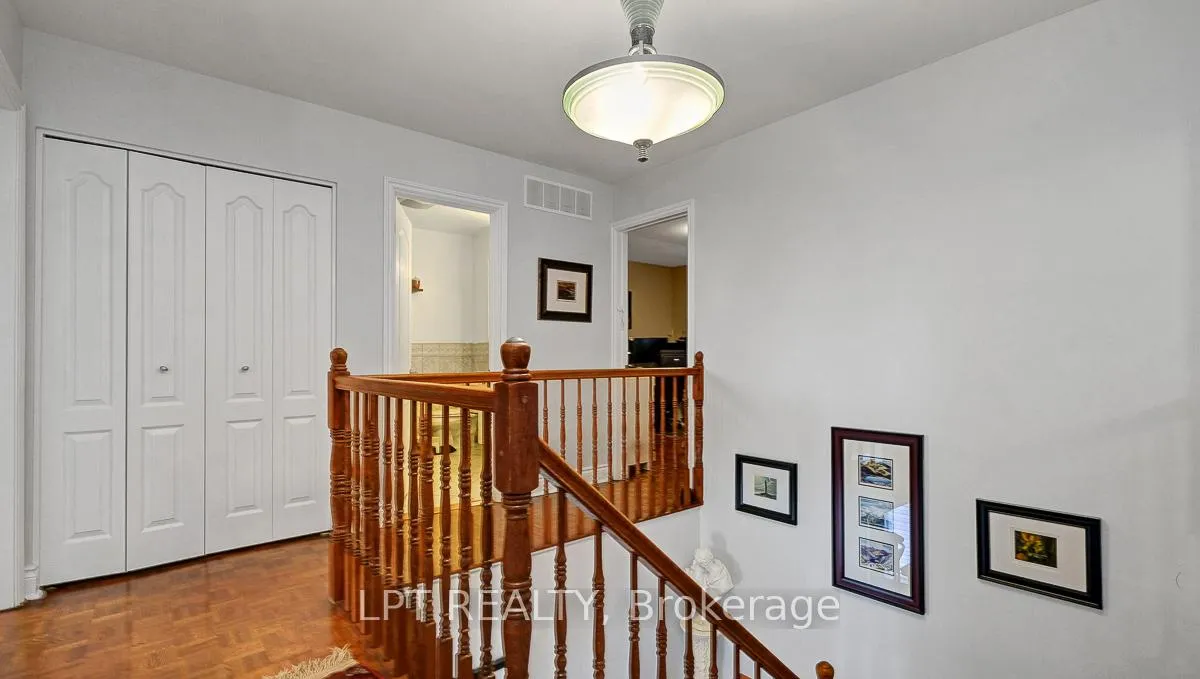 Photo 25 of 624 Pleasant Park Road, Ottawa, Playfair Park — HOMEH