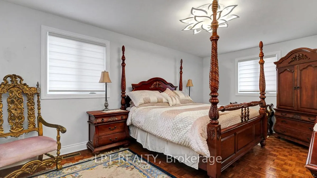 Photo 26 of 624 Pleasant Park Road, Ottawa, Playfair Park — HOMEH