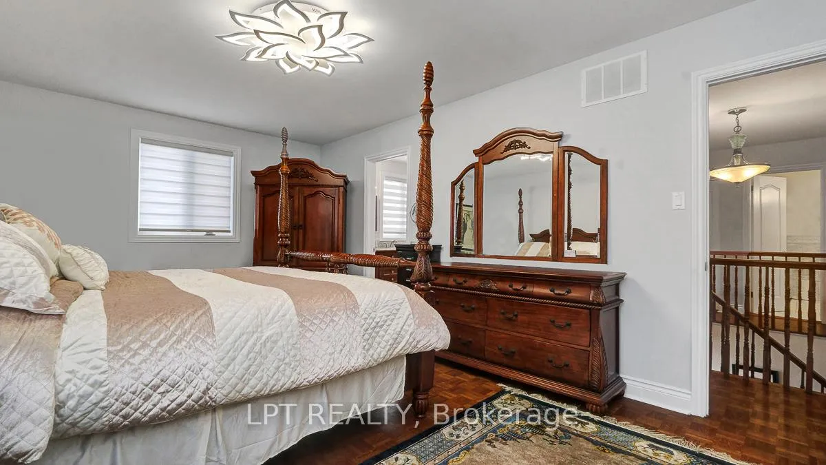Photo 27 of 624 Pleasant Park Road, Ottawa, Playfair Park — HOMEH