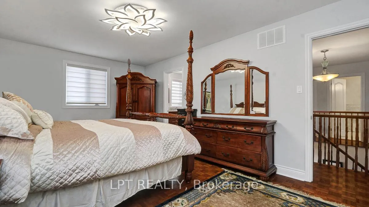 Photo 28 of 624 Pleasant Park Road, Ottawa, Playfair Park — HOMEH