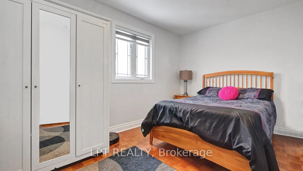 Photo 33 of 624 Pleasant Park Road, Ottawa, Playfair Park — HOMEH