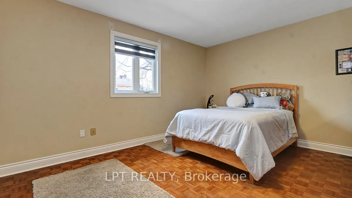Photo 36 of 624 Pleasant Park Road, Ottawa, Playfair Park — HOMEH