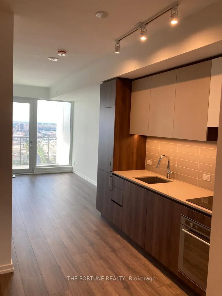 Photo 5 of Unit 4707, 7890 Jane Street, Vaughan, Concord — HOMEH