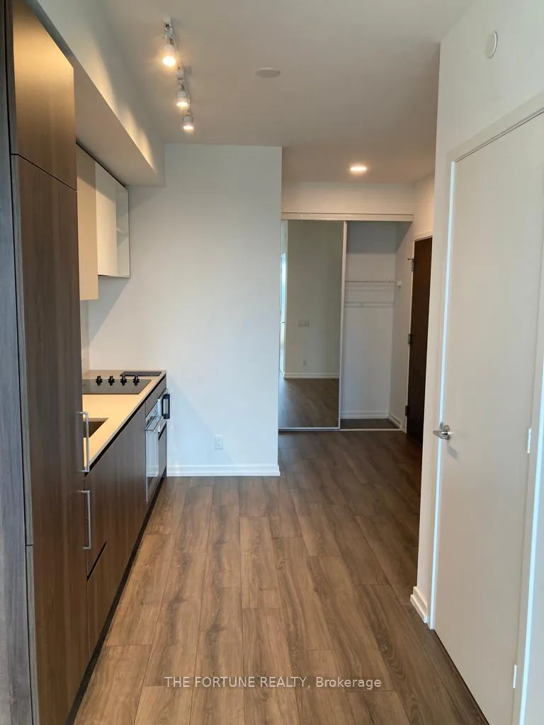 Photo 7 of Unit 4707, 7890 Jane Street, Vaughan, Concord — HOMEH