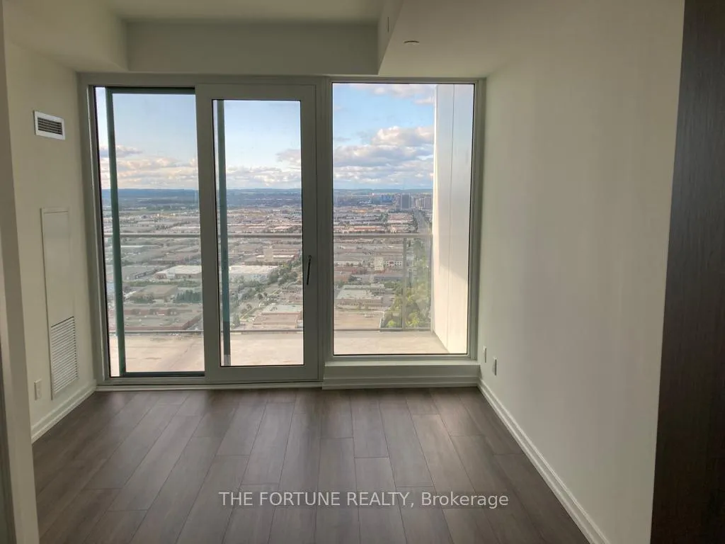 Photo 8 of Unit 4707, 7890 Jane Street, Vaughan, Concord — HOMEH