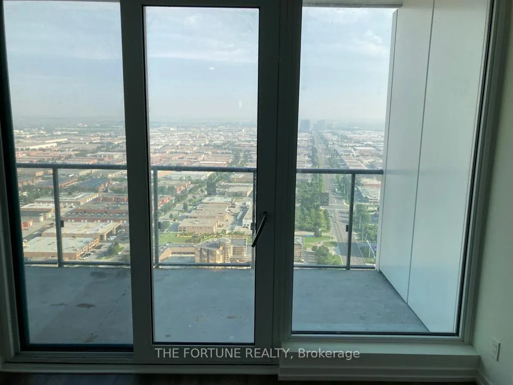 Photo 9 of Unit 4707, 7890 Jane Street, Vaughan, Concord — HOMEH