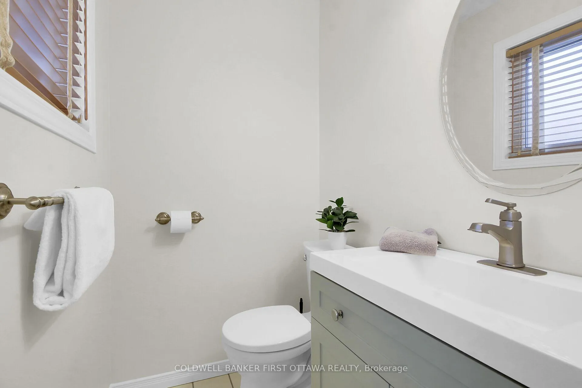Photo 4 of Unit 30, 3924K Old Richmond Road, Ottawa, Arbeatha Park — HOMEH