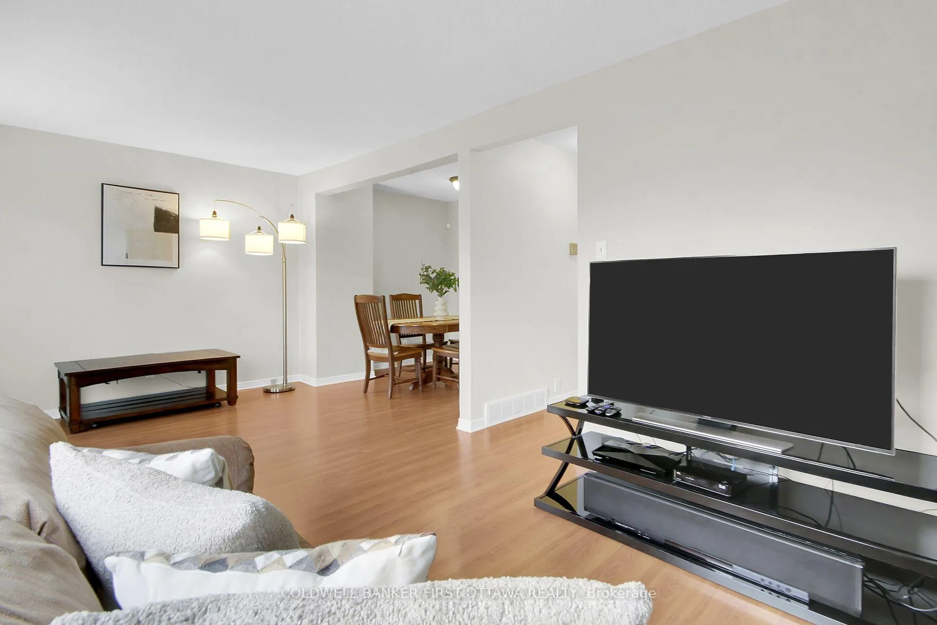 Photo 17 of Unit 30, 3924K Old Richmond Road, Ottawa, Arbeatha Park — HOMEH