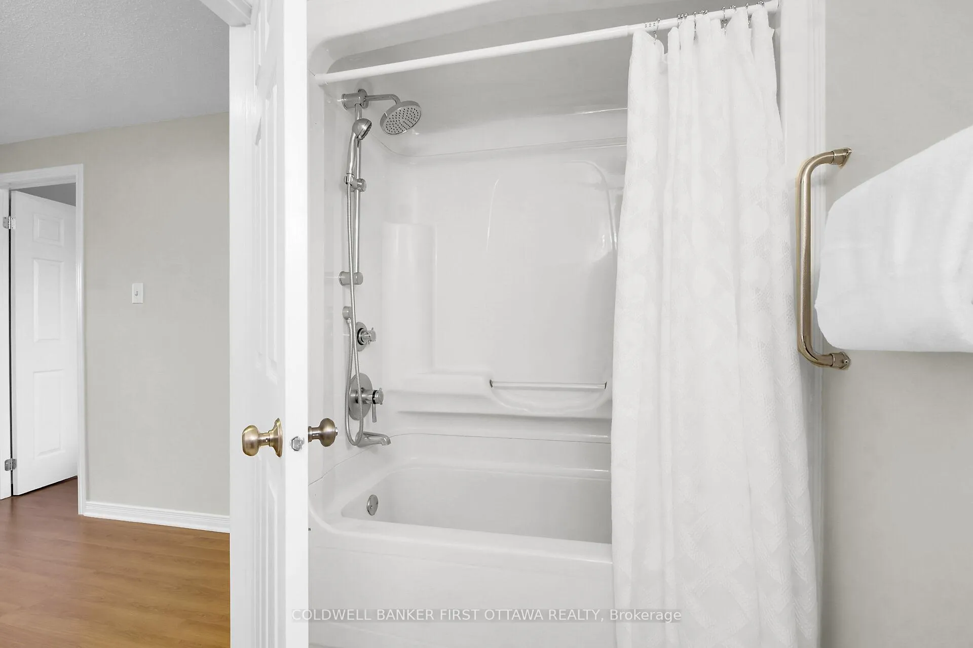 Photo 27 of Unit 30, 3924K Old Richmond Road, Ottawa, Arbeatha Park — HOMEH