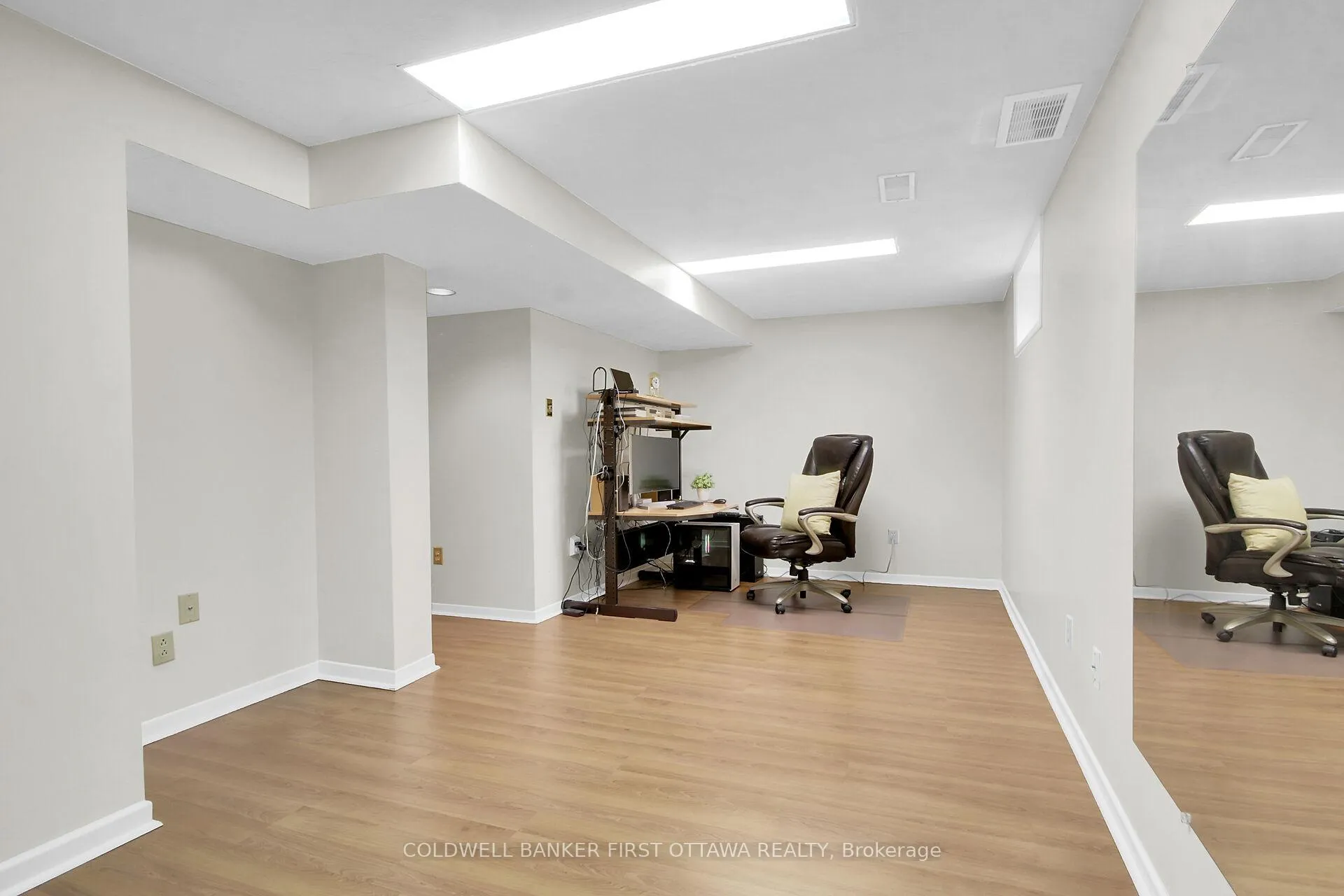 Photo 33 of Unit 30, 3924K Old Richmond Road, Ottawa, Arbeatha Park — HOMEH