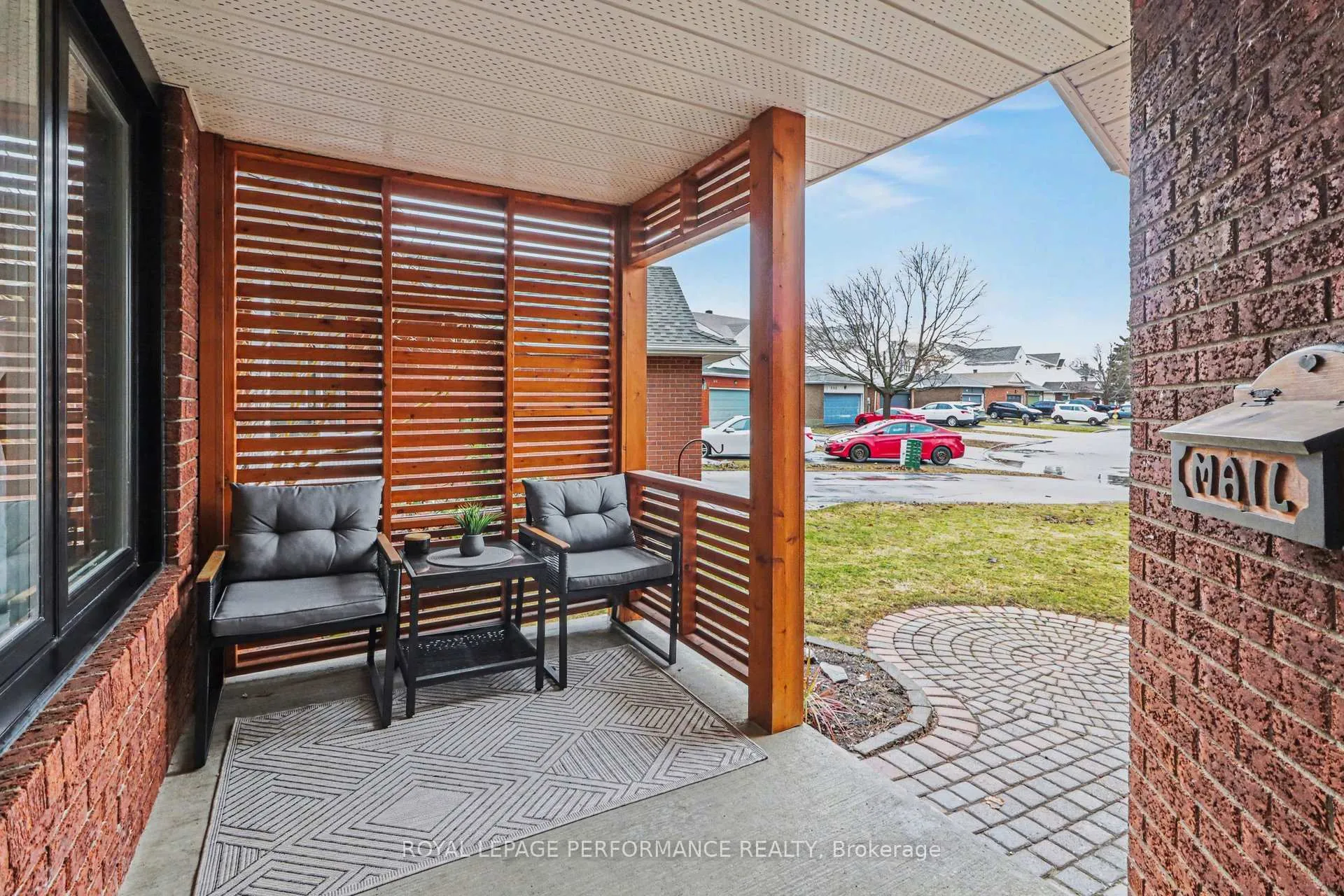 Photo 5 of 1006 Sheenboro Crescent, Ottawa, Fallingbrook/Pineridge — HOMEH
