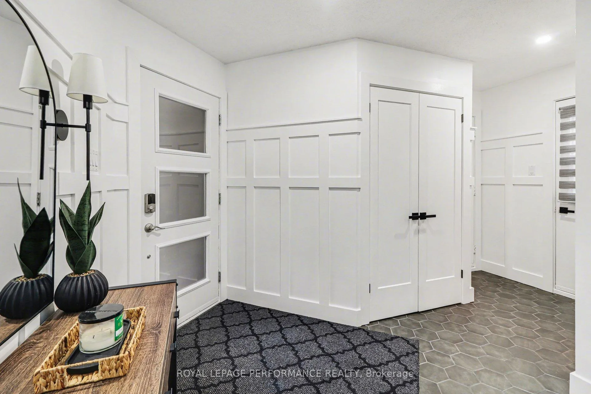 Photo 6 of 1006 Sheenboro Crescent, Ottawa, Fallingbrook/Pineridge — HOMEH