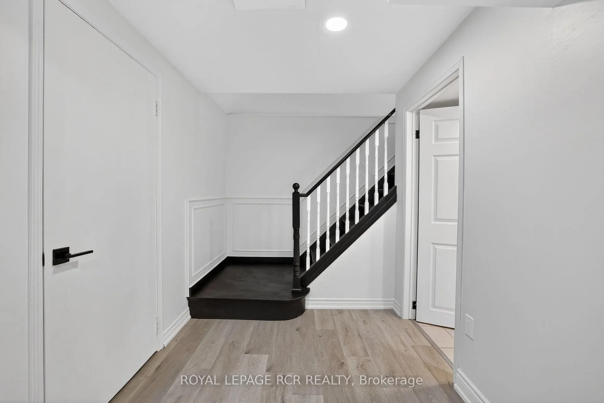 Photo 32 of 186 Patna Crescent, Vaughan, Maple — HOMEH