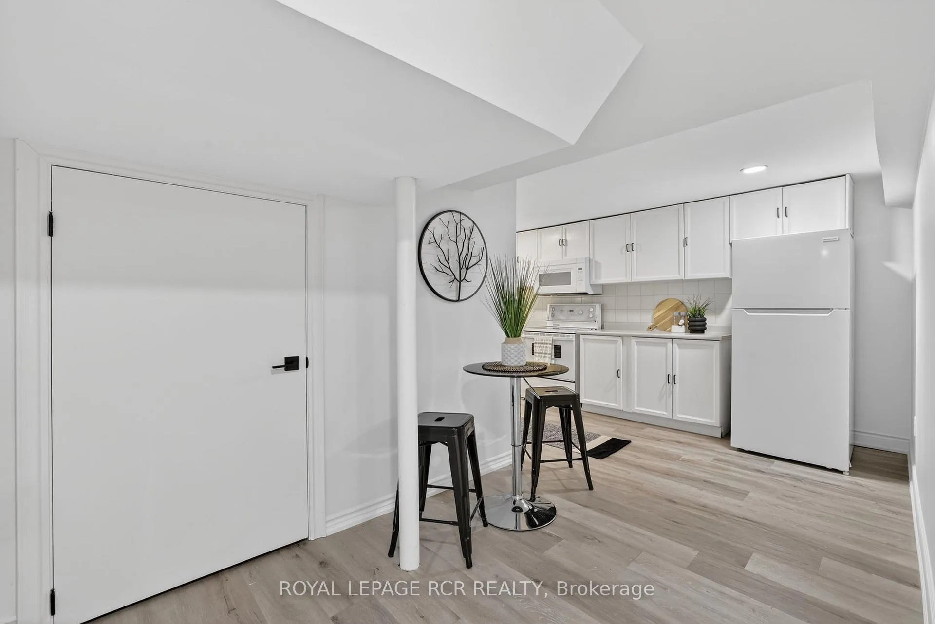 Photo 35 of 186 Patna Crescent, Vaughan, Maple — HOMEH