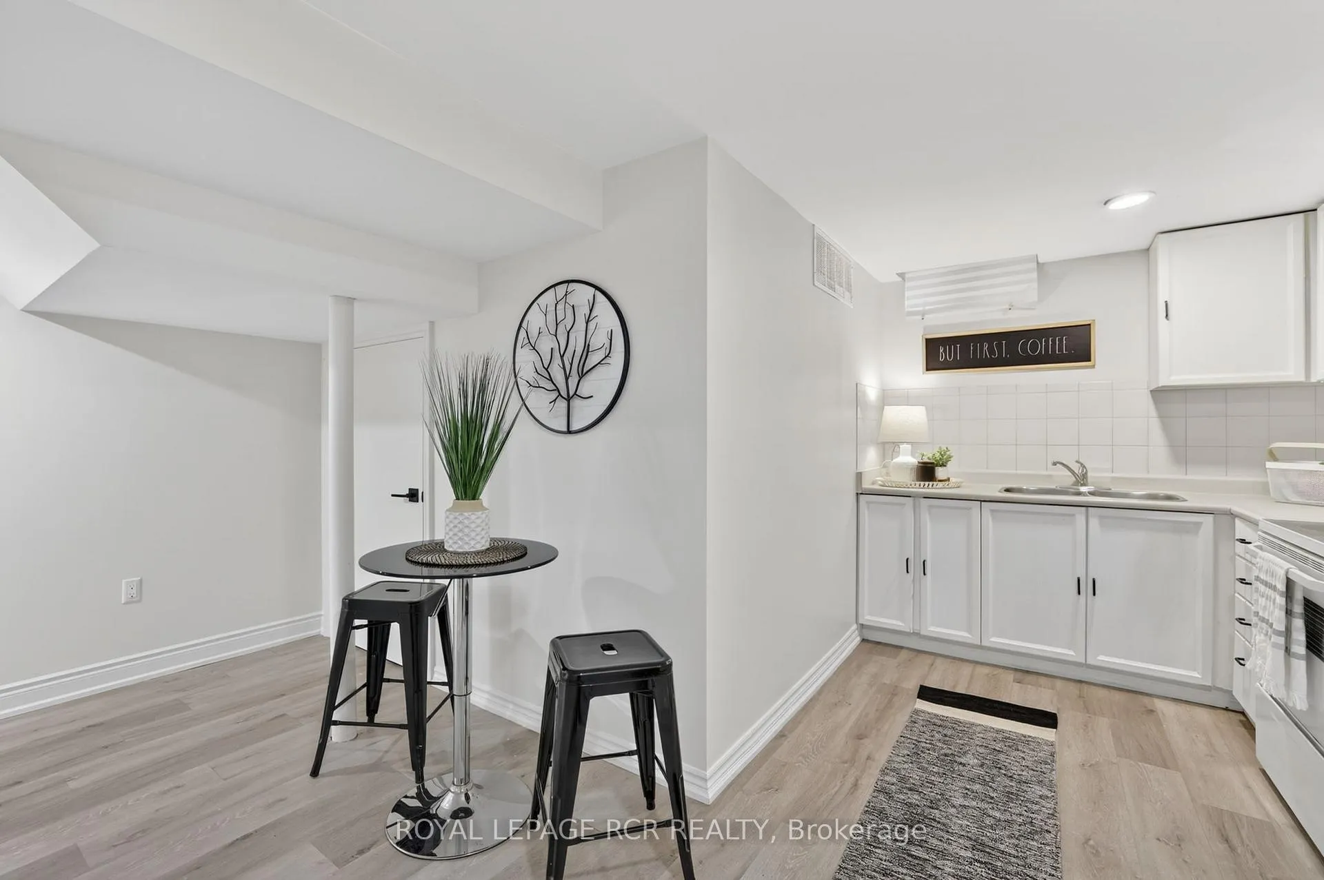 Photo 37 of 186 Patna Crescent, Vaughan, Maple — HOMEH