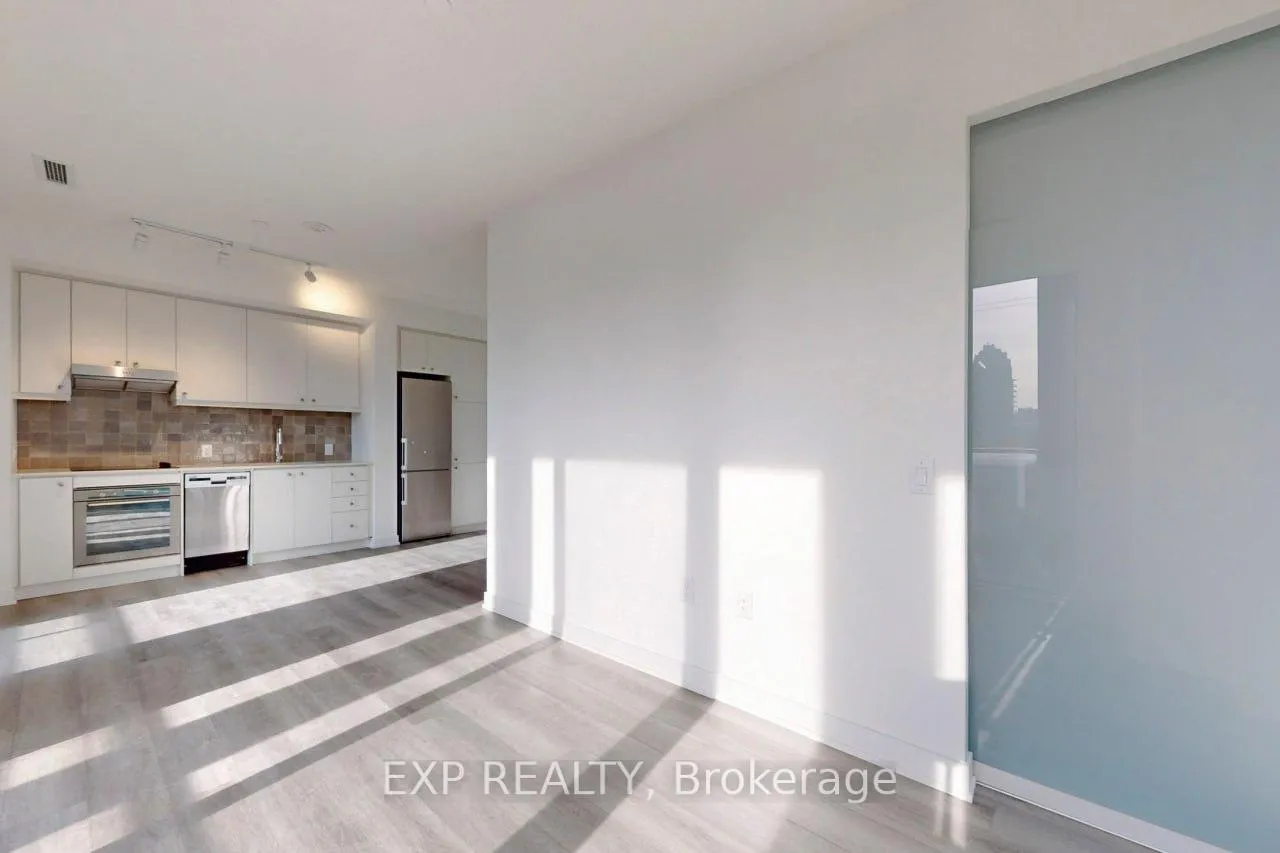 Photo 5 of Unit 213, 9 Tecumseth Street, Toronto, Niagara — HOMEH