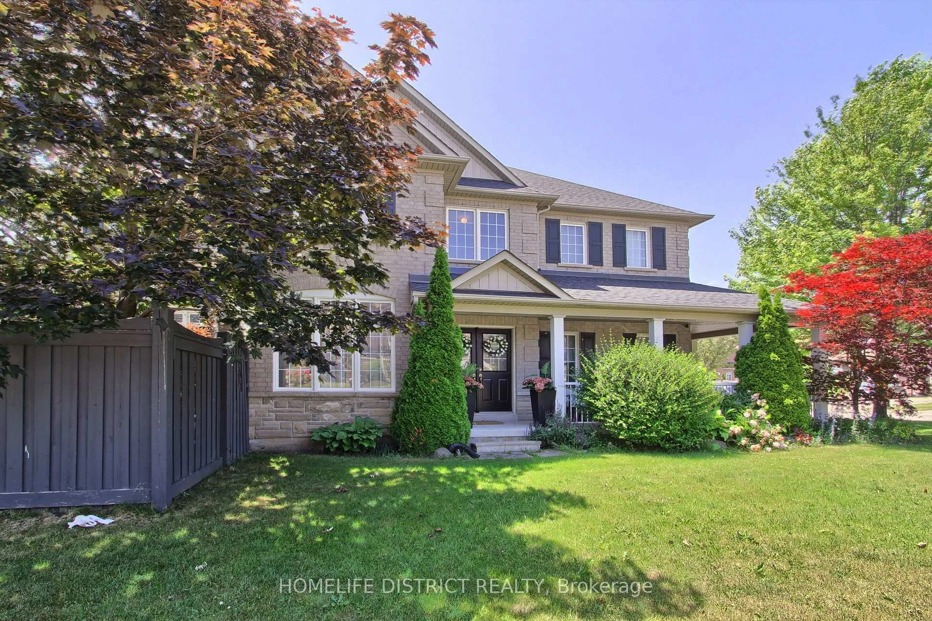 Photo 2 of 847 Greenleaf Gate, Oshawa, Taunton — HOMEH