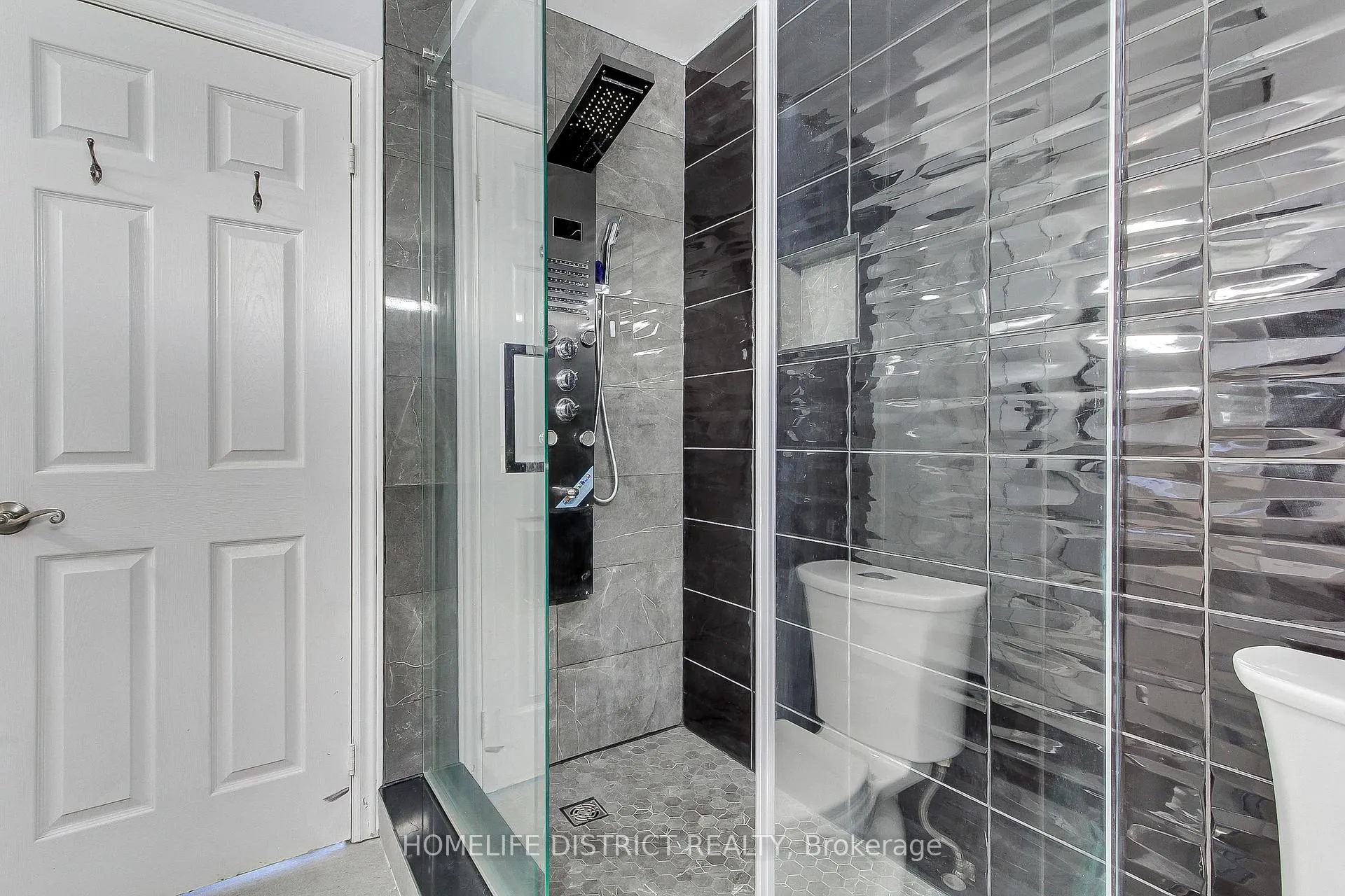 Photo 30 of 847 Greenleaf Gate, Oshawa, Taunton — HOMEH