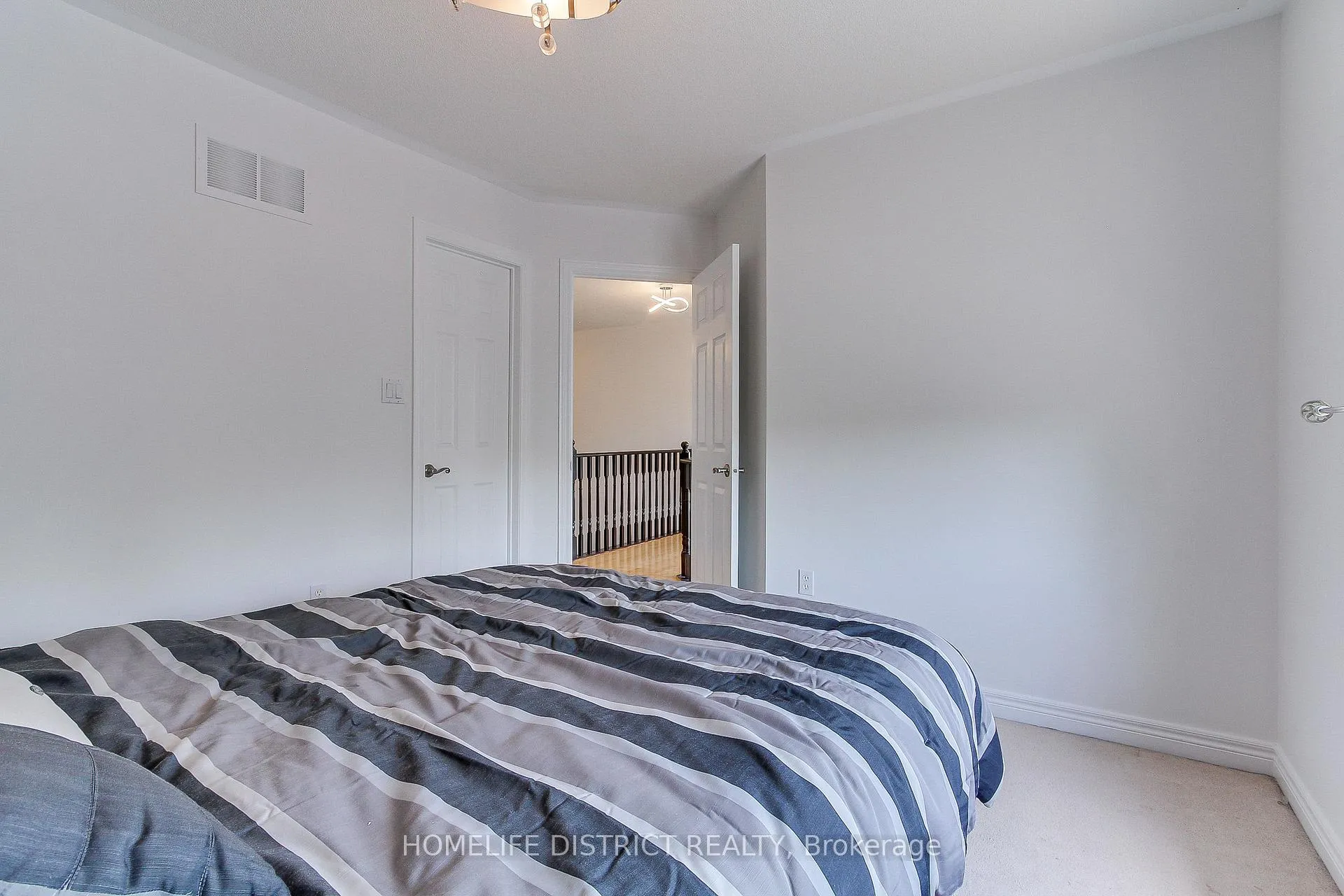 Photo 34 of 847 Greenleaf Gate, Oshawa, Taunton — HOMEH