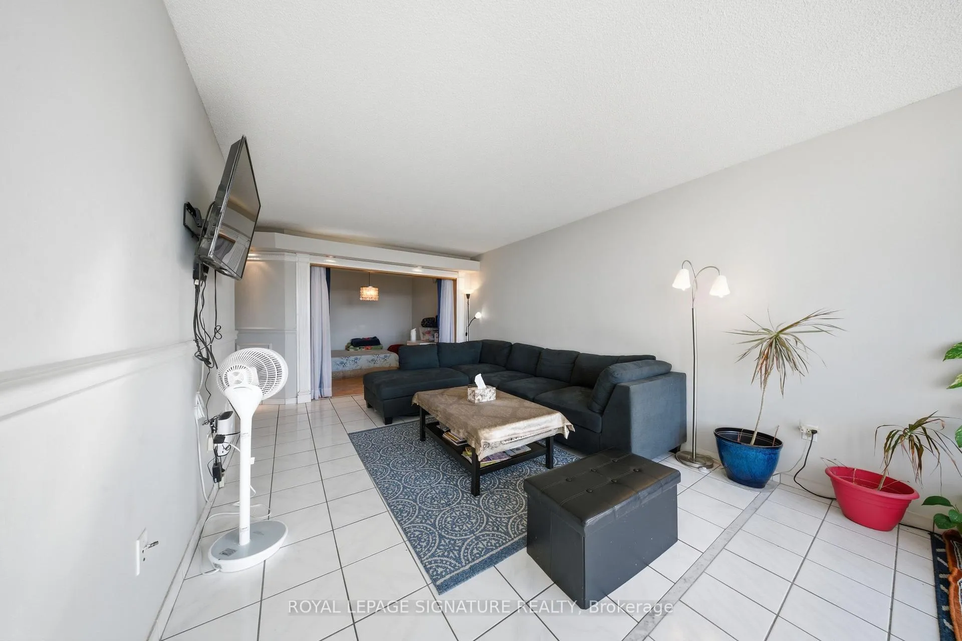 Photo 6 of Unit 1906, 3 Rowntree Road, Etobicoke, Mount Olive-Silverstone-Jamestown — HOMEH