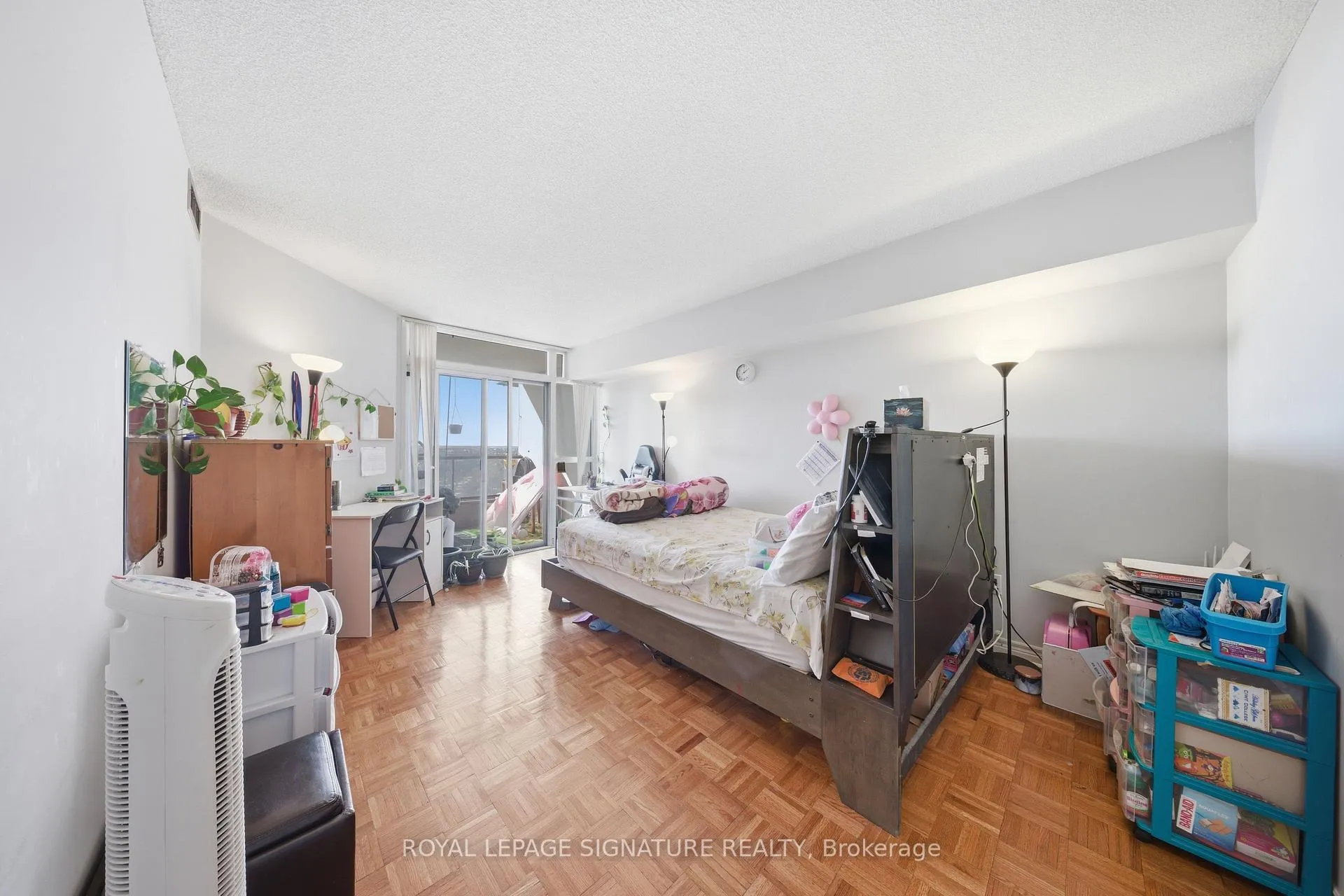 Photo 10 of Unit 1906, 3 Rowntree Road, Etobicoke, Mount Olive-Silverstone-Jamestown — HOMEH