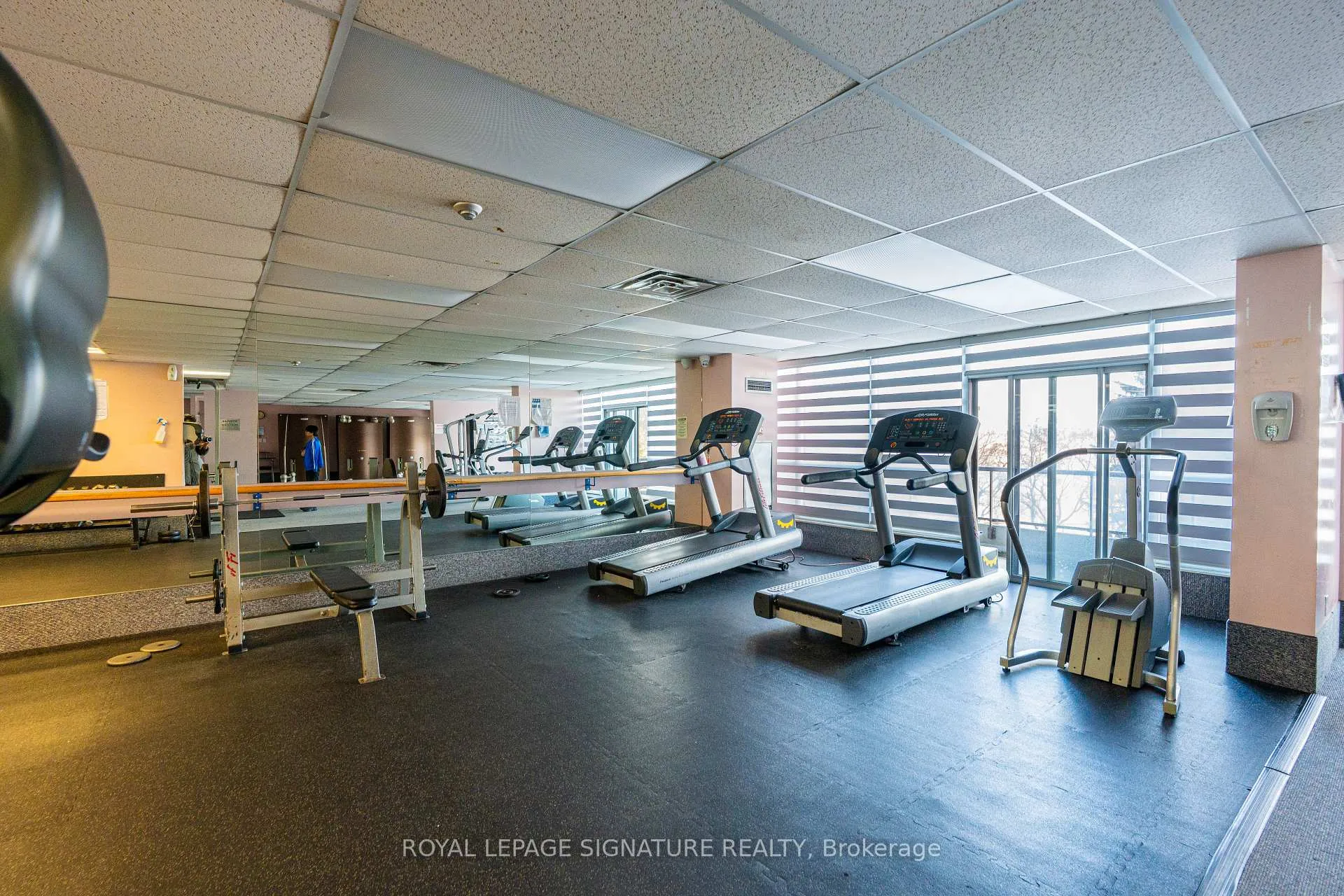 Photo 13 of Unit 1906, 3 Rowntree Road, Etobicoke, Mount Olive-Silverstone-Jamestown — HOMEH