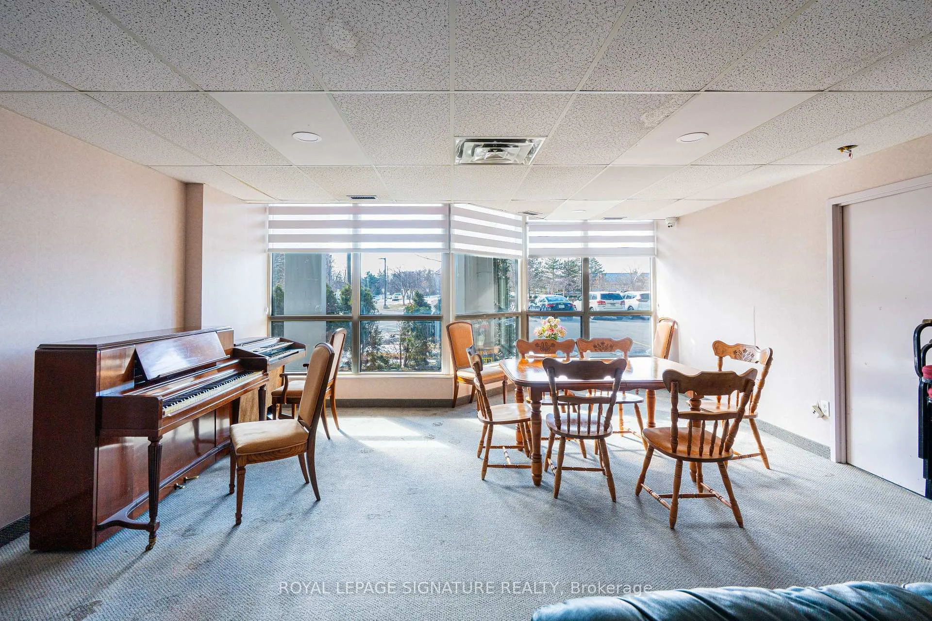 Photo 23 of Unit 1906, 3 Rowntree Road, Etobicoke, Mount Olive-Silverstone-Jamestown — HOMEH