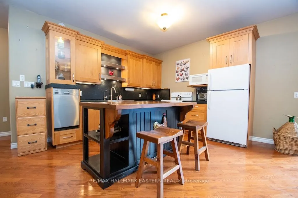 Photo 12 of 3468 County Rd 36, Trent Lakes — HOMEH