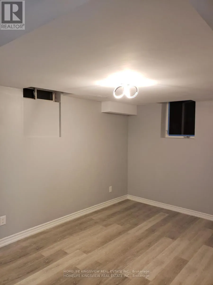 Photo 9 of 24 Weston Crescent N, Ajax, Northwest Ajax — HOMEH