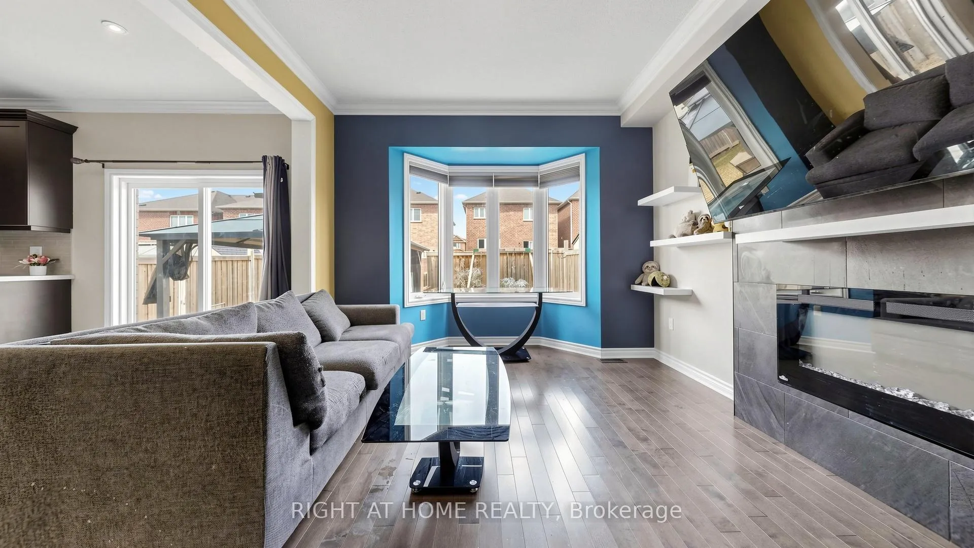 Photo 8 of 868 Wrenwood Drive, Oshawa, Taunton — HOMEH