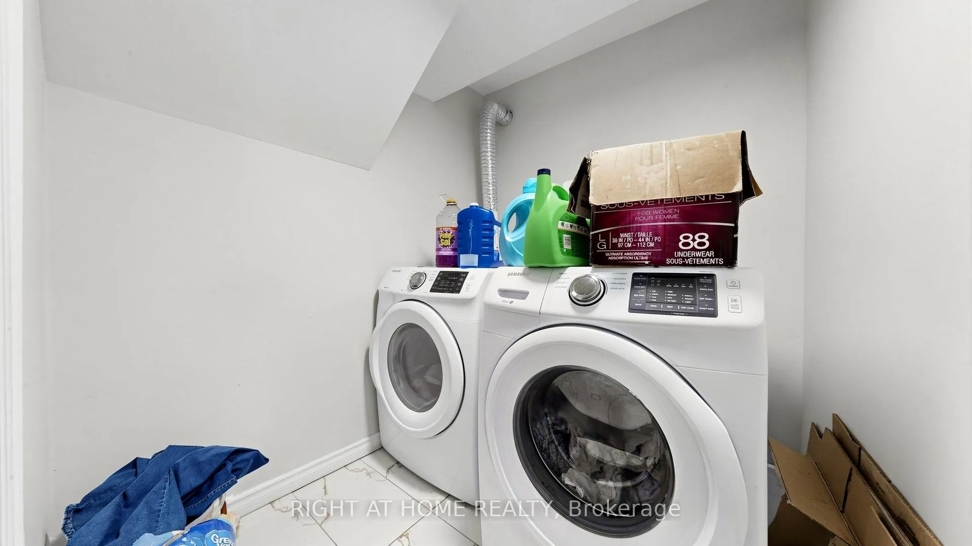 Photo 43 of 868 Wrenwood Drive, Oshawa, Taunton — HOMEH